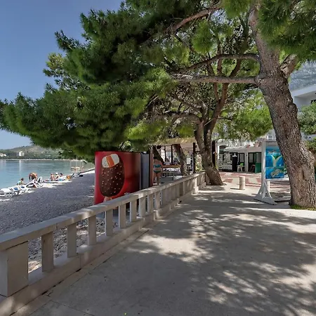 Central Beach Apartments Apartman