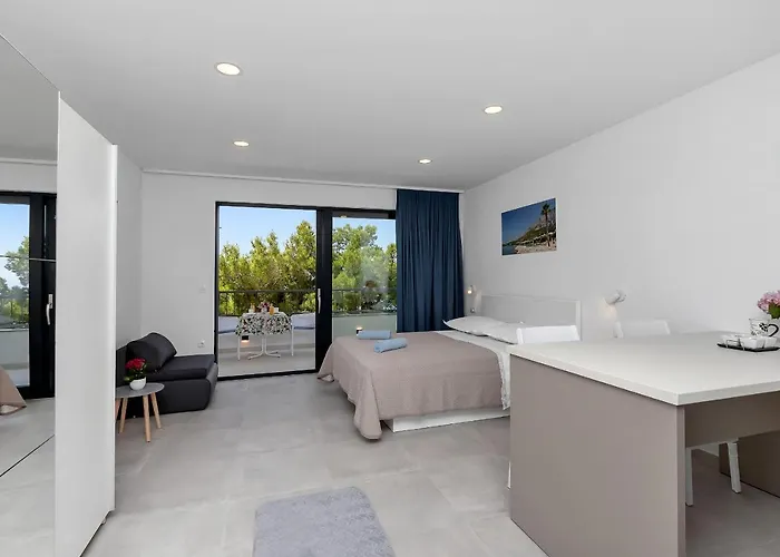 Central Beach Apartments Lejlighed Tučepi
