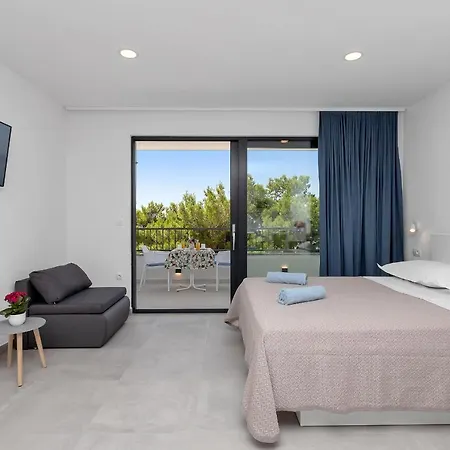 아파트 Central Beach Apartments 투체피