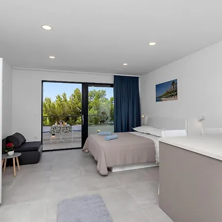 Central Beach Apartments Apartman Tucepi