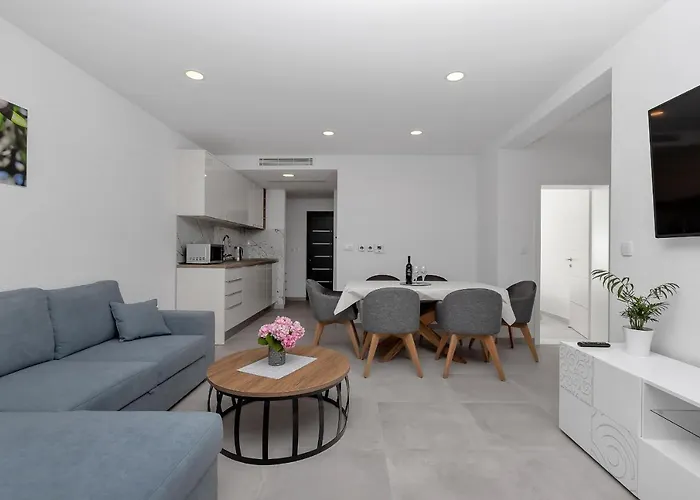 Central Beach Apartments Apartamento Tučepi