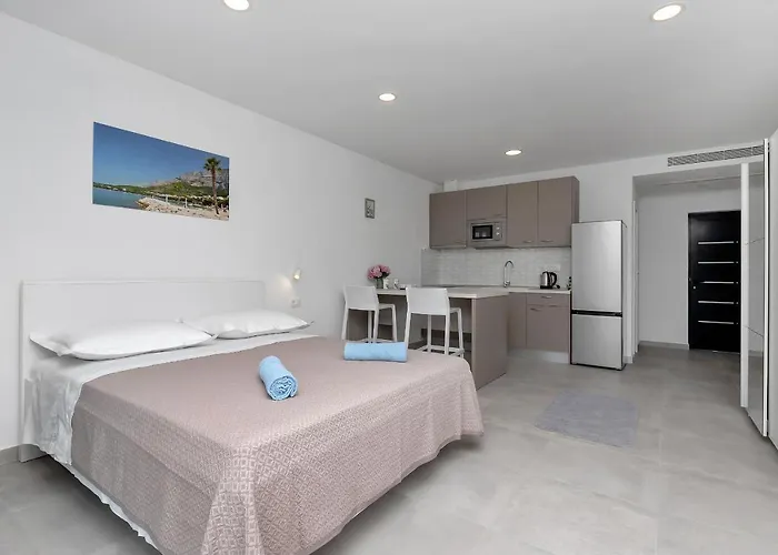 Central Beach Apartments * Tučepi